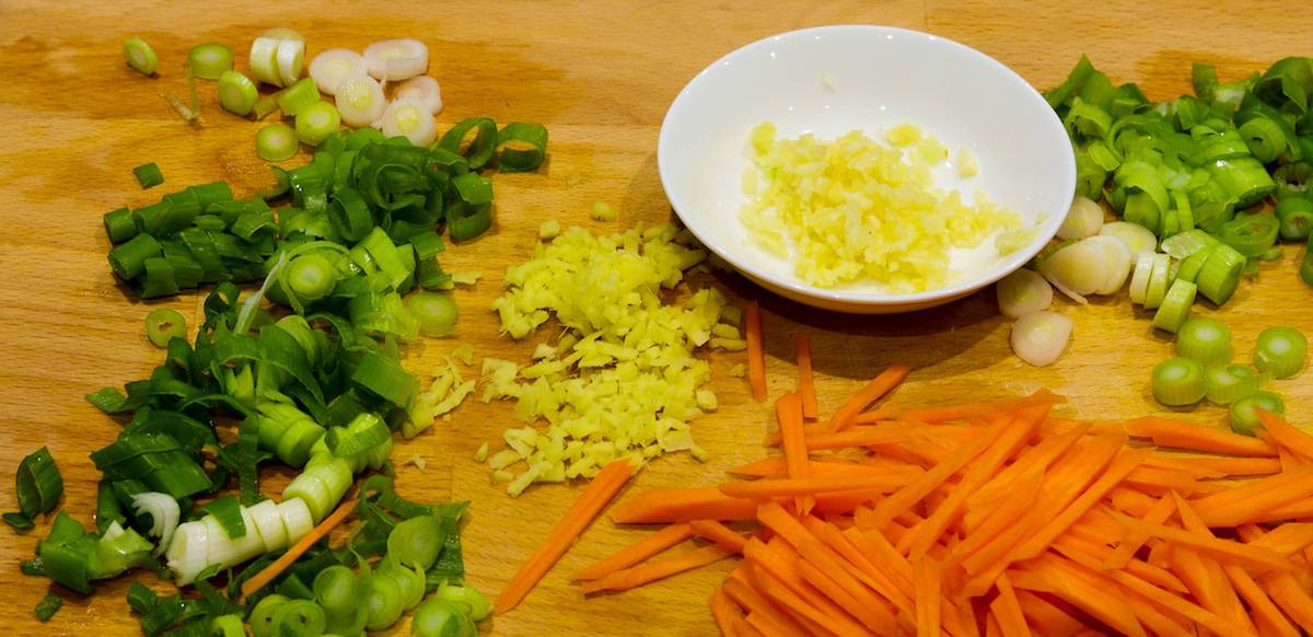 ingredients to make vegan radish kimchi