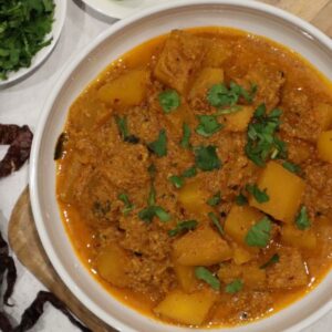 The most delicious South Indian style pumpkin curry you will ever make! It is spicy, aromatic, comforting and packed with flavour.