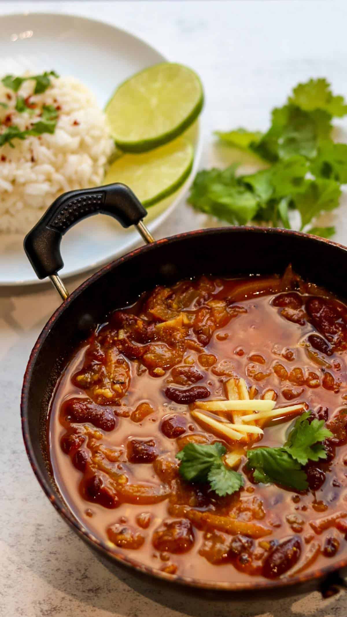 Mouth-watering rajma/kidney beans recipe that is very easy to make, requires simple ingredients and is an ultimate comfort food.
